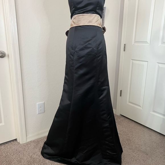 Bill Levkoff Long Gown Size 4 - Picture 3 of 13